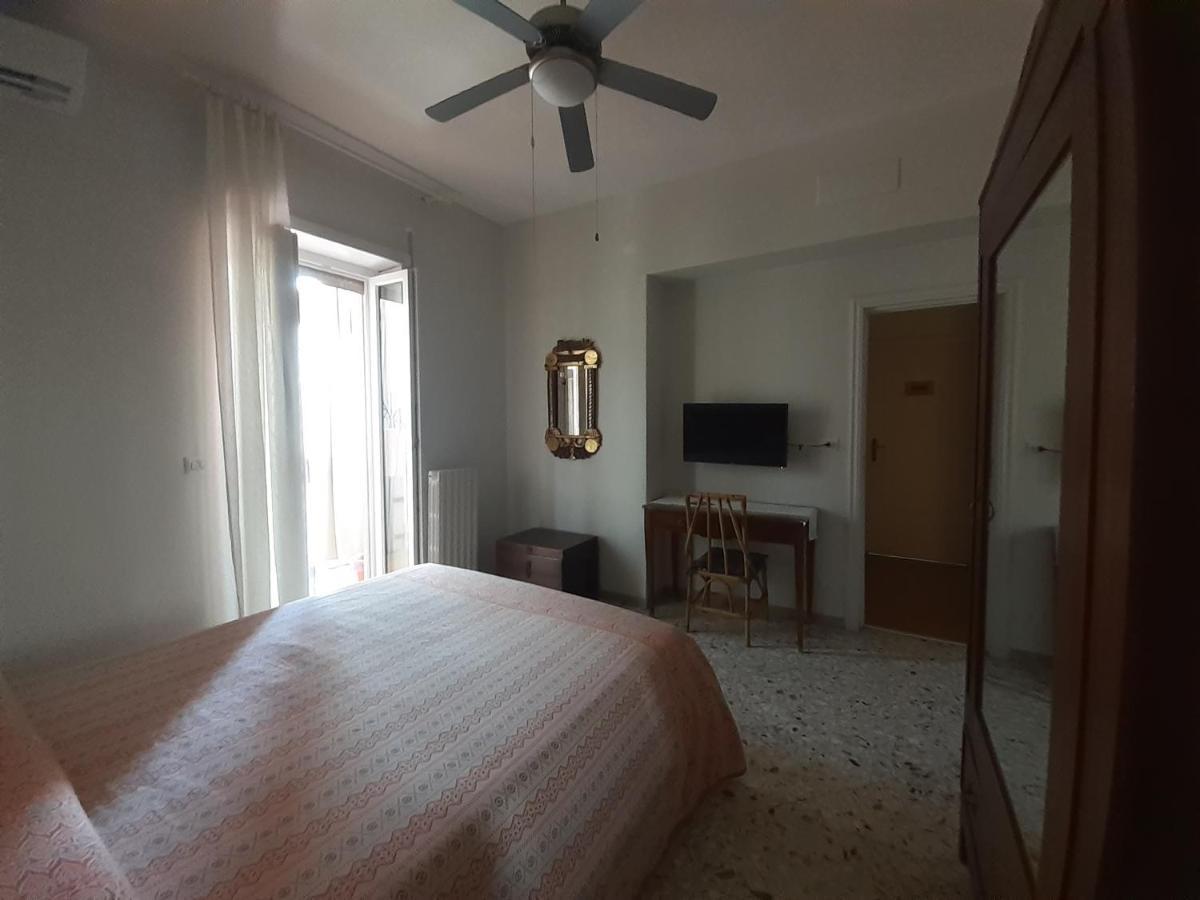 Chez Gle B&B Бари Экстерьер фото